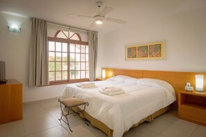 Luxury Double or Twin Room | Premium bedding, down comforters, minibar, in-room safe - Posada del Qenti (Villa Icho Cruz)