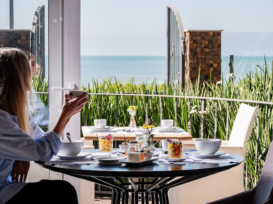 Gratis komplett frukost varje dag