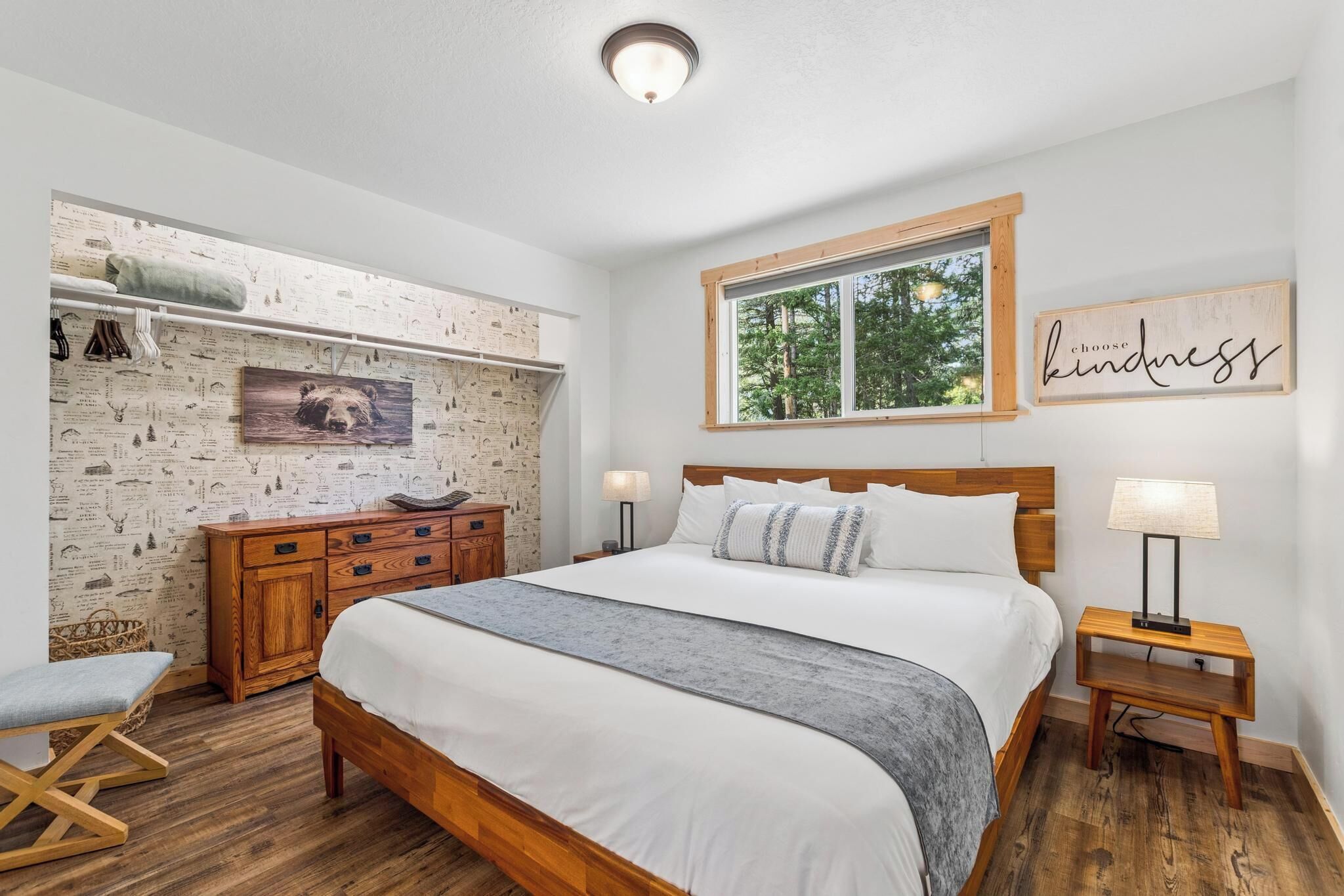2 habitaciones, tabla de planchar con plancha y wifi gratis 