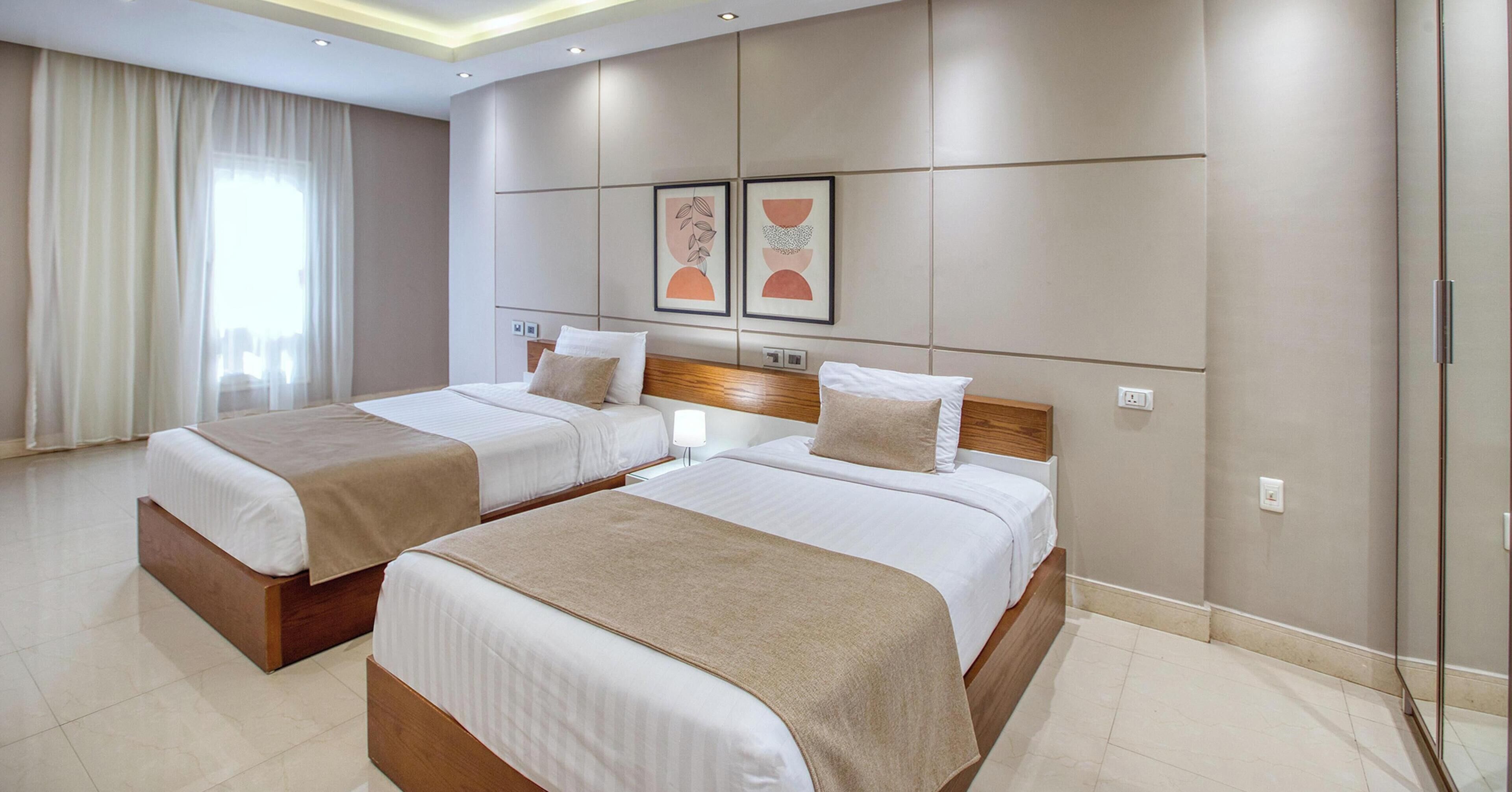 Deluxe Apartment | Minibar, in-room safe, desk, free WiFi