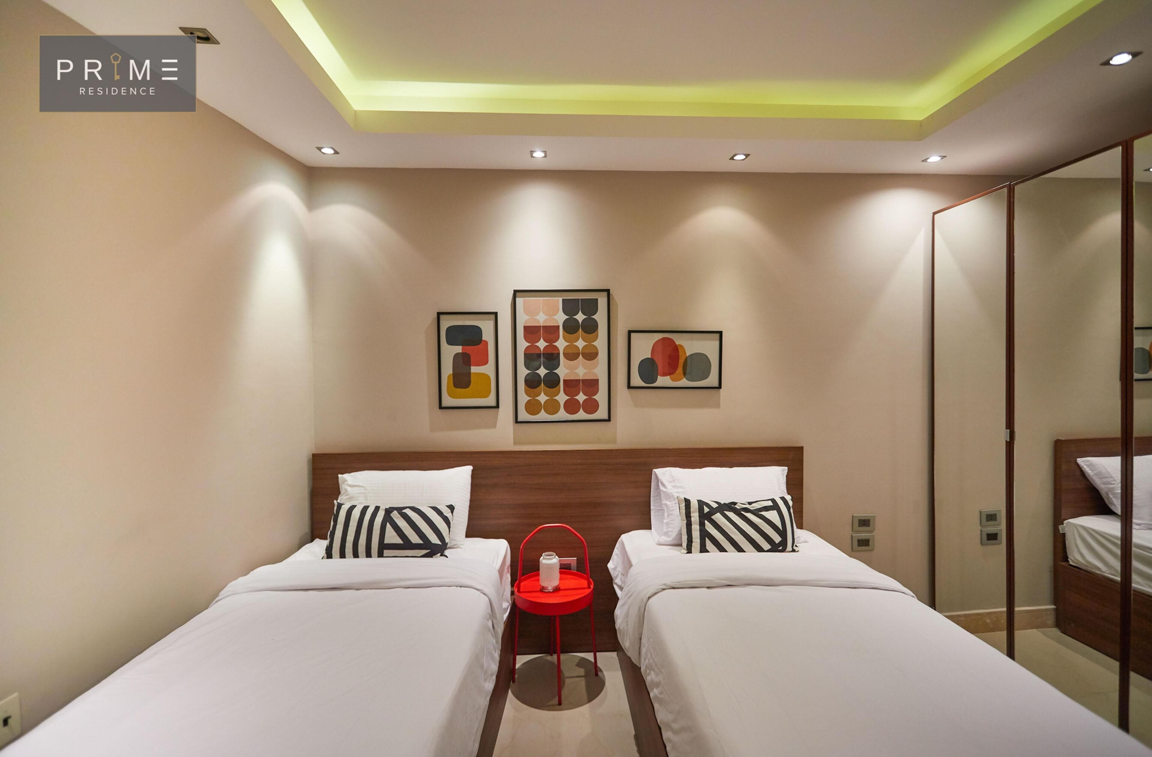 Minibar, coffres-forts dans les chambres, bureau, Wi-Fi gratuit