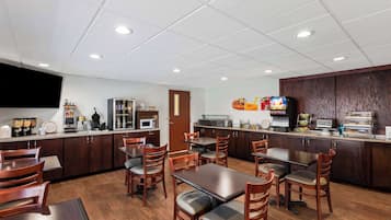 Free daily continental breakfast