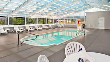 Indendørs pool