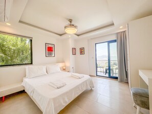 4 bedrooms, in-room safe, iron/ironing board, travel cot - Modern private villa with pool close to Olu Deniz (ovacik)