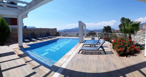 Modern private villa with pool close to Olu Deniz