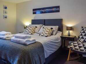 4 bedrooms, free WiFi, bed sheets