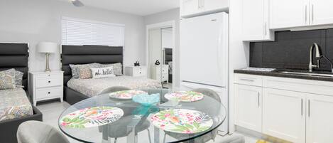 Deluxe-studiosuite | Premium-sengetøj, senge med topmadrasser, strygejern/strygebræt