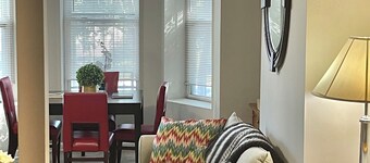 Beautiful Two Level Apt in DC