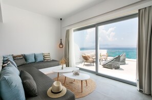 Deluxe Seafront Suite with Hot Tub | Living area - Seanfinity Beachfront Suites (Naxos)