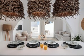 Deluxe Maisonette with Hot Tub | 1 bedroom, premium bedding, down comforters, pillowtop beds