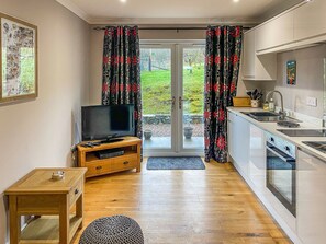 High chair - 1 bedroom accommodation in Appin (Appin)