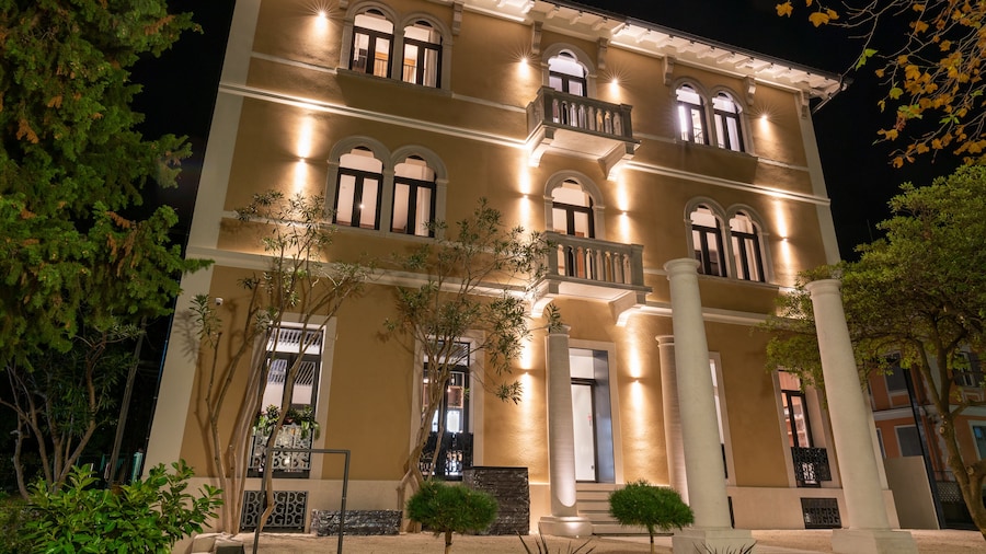 DeGrassi Boutique Garni Hotel Izola
