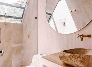 Basic-Ferienhütte | Badezimmer | Badewanne