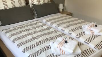 2 bedrooms, iron/ironing board, travel cot, WiFi