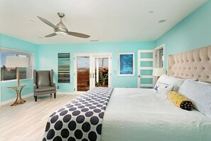 5 bedrooms, desk, iron/ironing board, travel cot