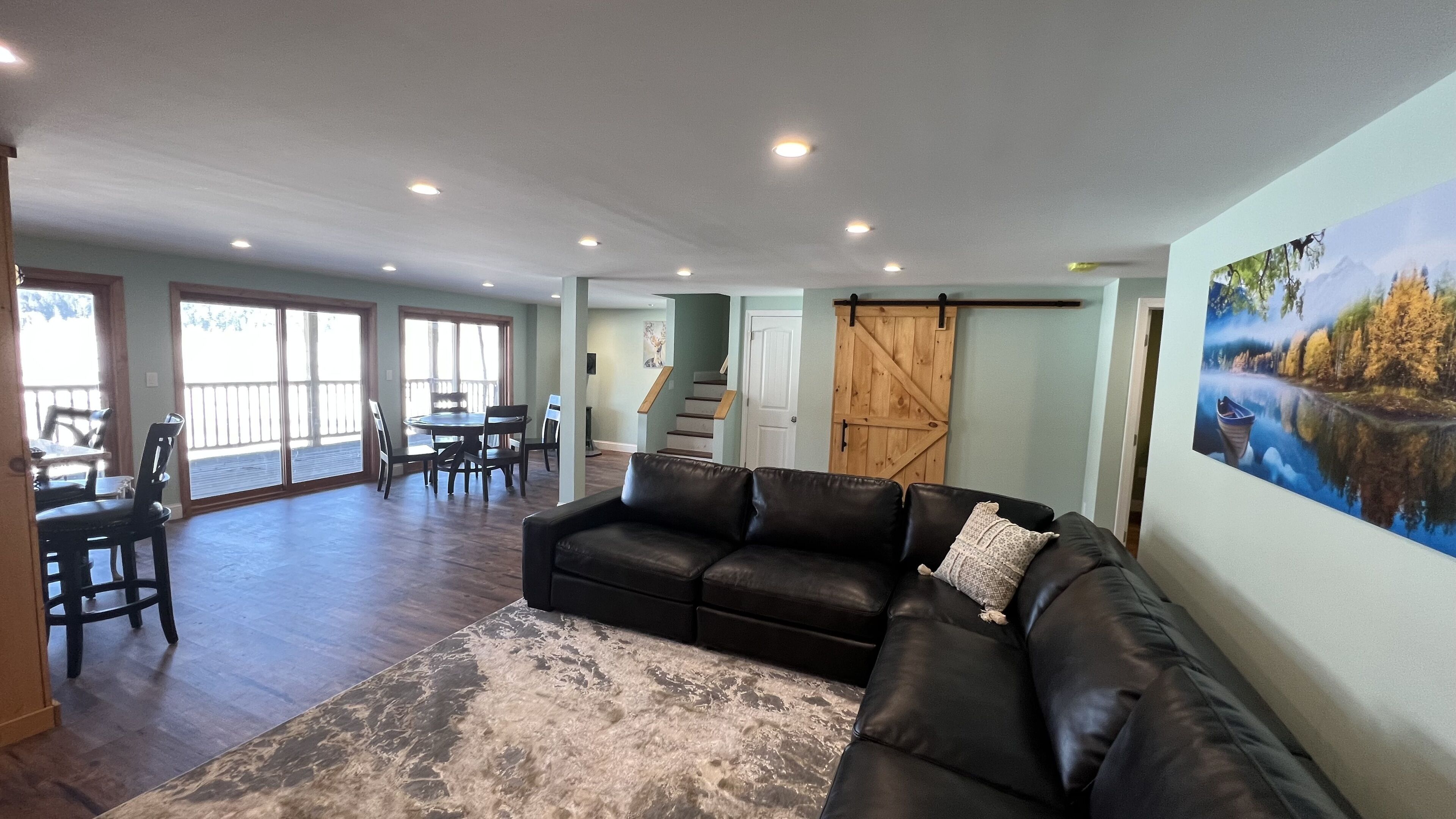 Smart-tv och eldstad