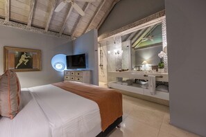 7 bedrooms, WiFi, bed sheets, wheelchair access