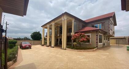 Beautiful 2-bed Apartment in Kumasi