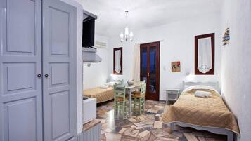 Apartment | 1 bedroom, iron/ironing board, free WiFi, bed sheets
