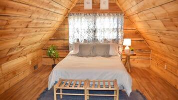 2 bedrooms, memory-foam beds, free WiFi, bed sheets