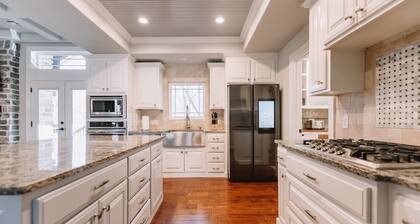 Tristan Trail House w/ Easy Trail Access and Hot Tub