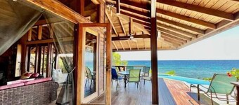 Far Tortuga @ First Bight, Roatan