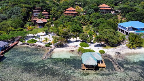 Villa con Vista @ Calabash Bight, Roatan.