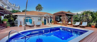 Villa Descanso @Lighthouse, West Bay
