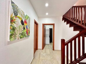 Interior - Turtle Villa 0120 @ Las Palmas Beach, Dixon Cove (Dixon Cove)