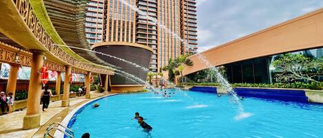 Indoor pool, outdoor pool