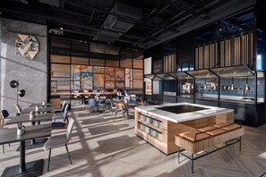 Breakfast, lunch and dinner served