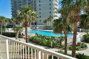 Piscina coperta, piscina all'aperto