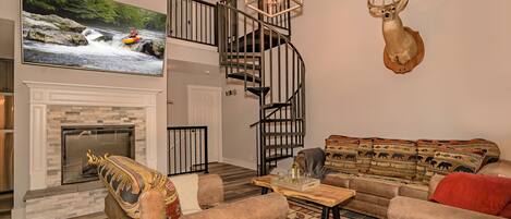 Smart TV, chimenea y videojuegos