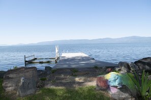 Beach - Lakefront home with Dock and lagoon access in Bigfork (Bigfork)