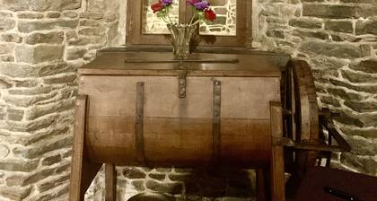 lovely little Manoir ideal for families/friends, in the bay Mont-Saint-Michel