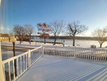 Property grounds. Mr. Rogers River View