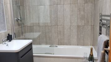 Bathtub