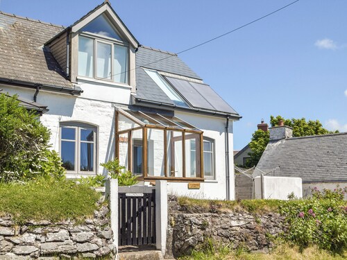 4 bedroom accommodation in Marloes