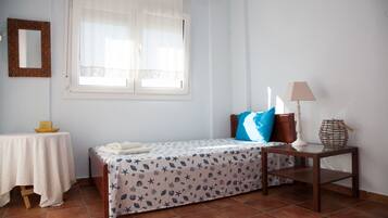 3 habitaciones, tabla de planchar con plancha y wifi gratis