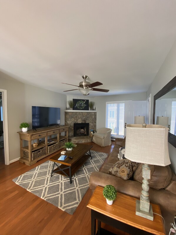 Téléviseur connecté, foyer