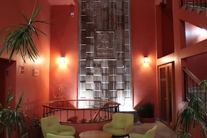 40-inch Smart TV with digital channels, TV, heated floors - Lu De Anda (San Luis Potosi)