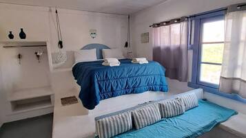 Iron/ironing board, free WiFi