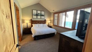 2 quartos, ferros/tábuas de passar roupa, Wi-Fi, roupa de cama