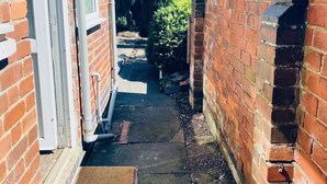 Unclassified image, 2 of 18, button - Cosy Four Bedroom Home in Coventry (Coventry)