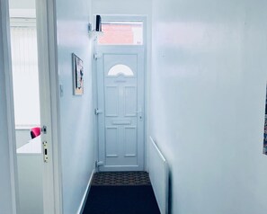 House, Multiple Beds | Interior - Cosy Four Bedroom Home in Coventry (Coventry)