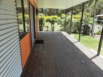 Private self contained 2 bedroom apartment