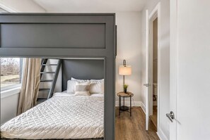 4 Schlafzimmer, Bügeleisen/Bügelbrett, WLAN, Bettwäsche