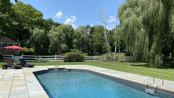 Piscine extérieure, piscine chauffée