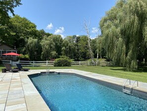 Piscine extérieure, piscine chauffée