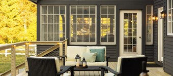 Private Estate w/ Heated Pool, Pond & 10 Acres